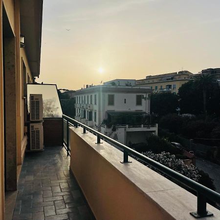 Newhouse Victoria - Sea View Apartment Nettuno Eksteriør billede