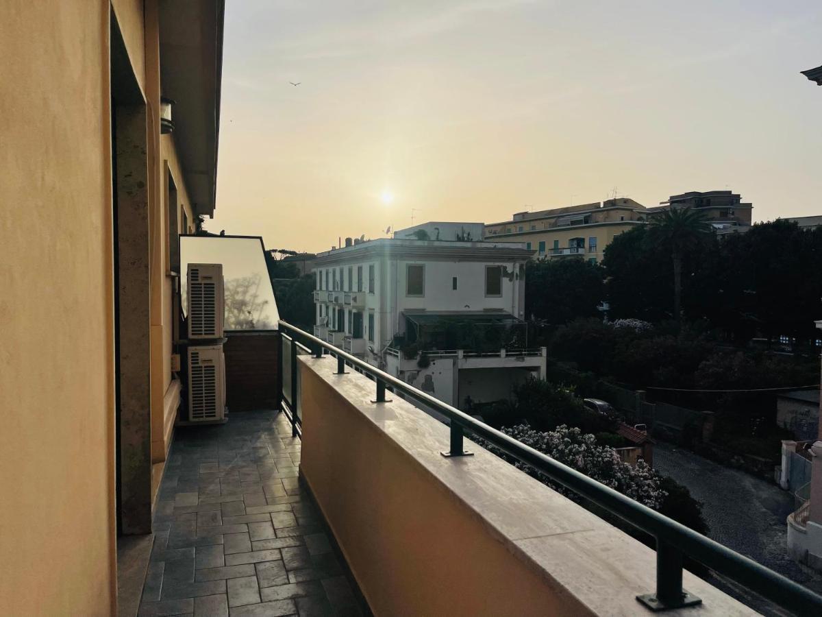 Newhouse Victoria - Sea View Apartment Nettuno Eksteriør billede